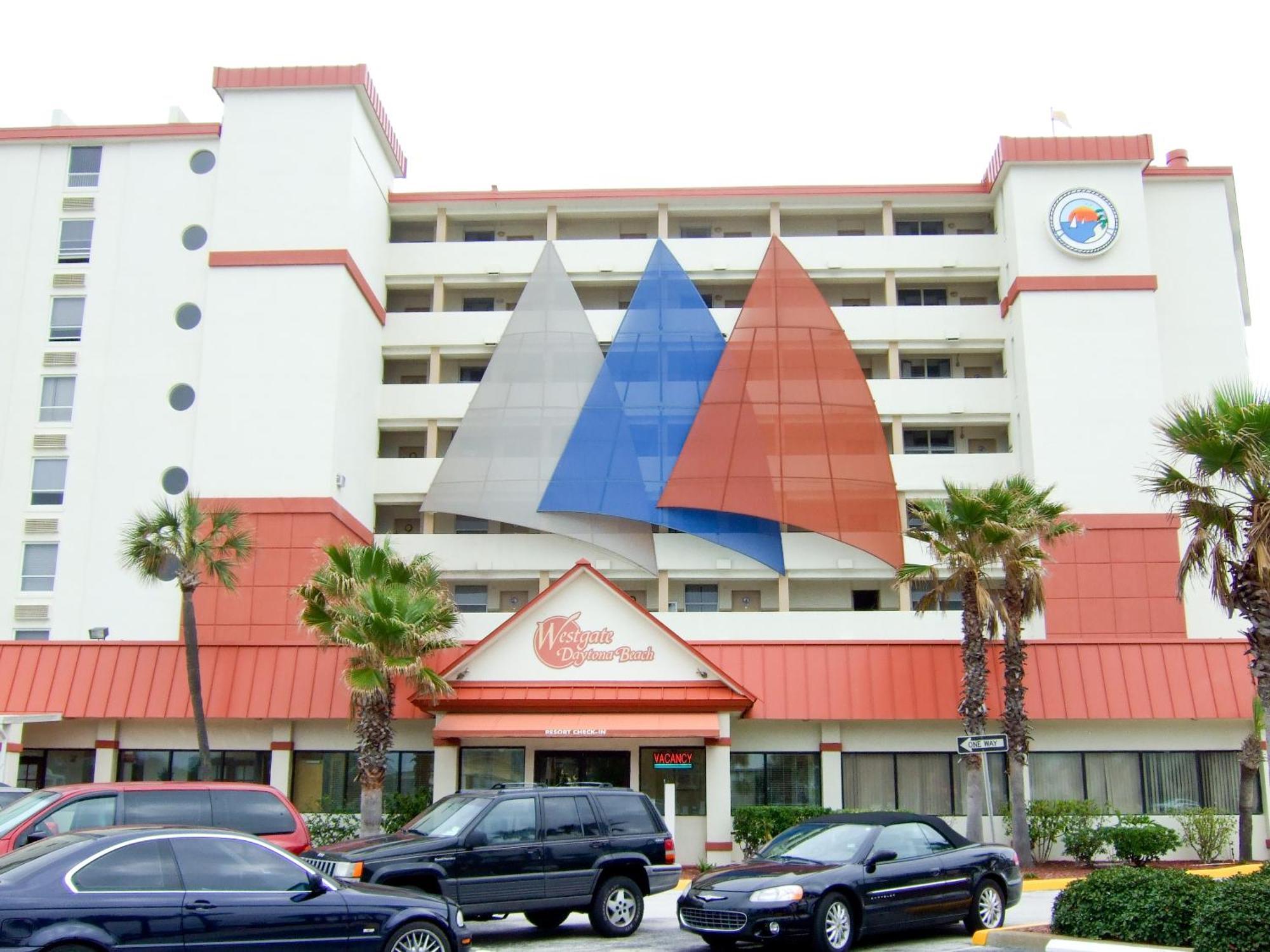 Westgate Harbour Beach Resort Daytona Beach Exterior photo
