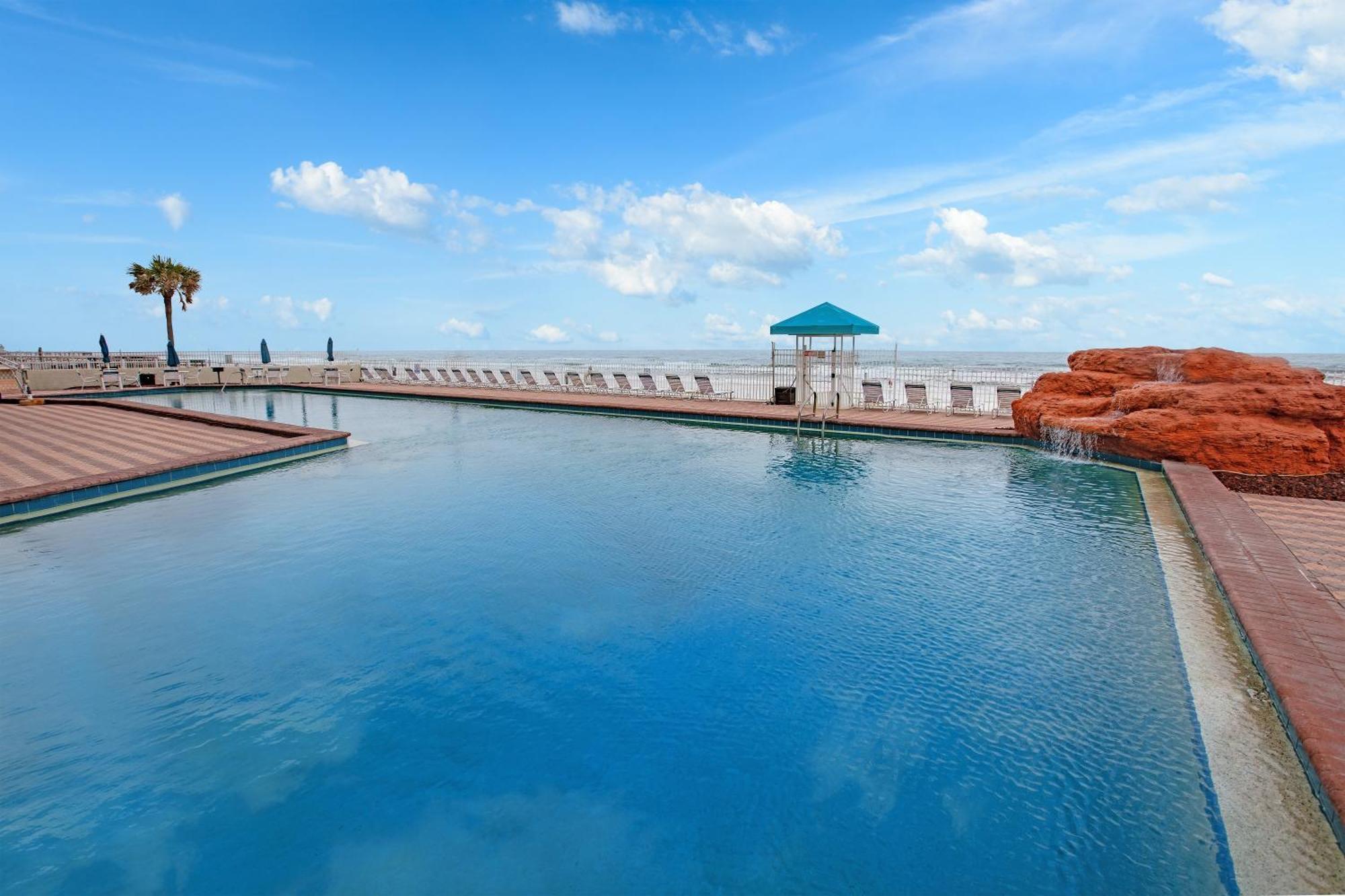 Westgate Harbour Beach Resort Daytona Beach Exterior photo
